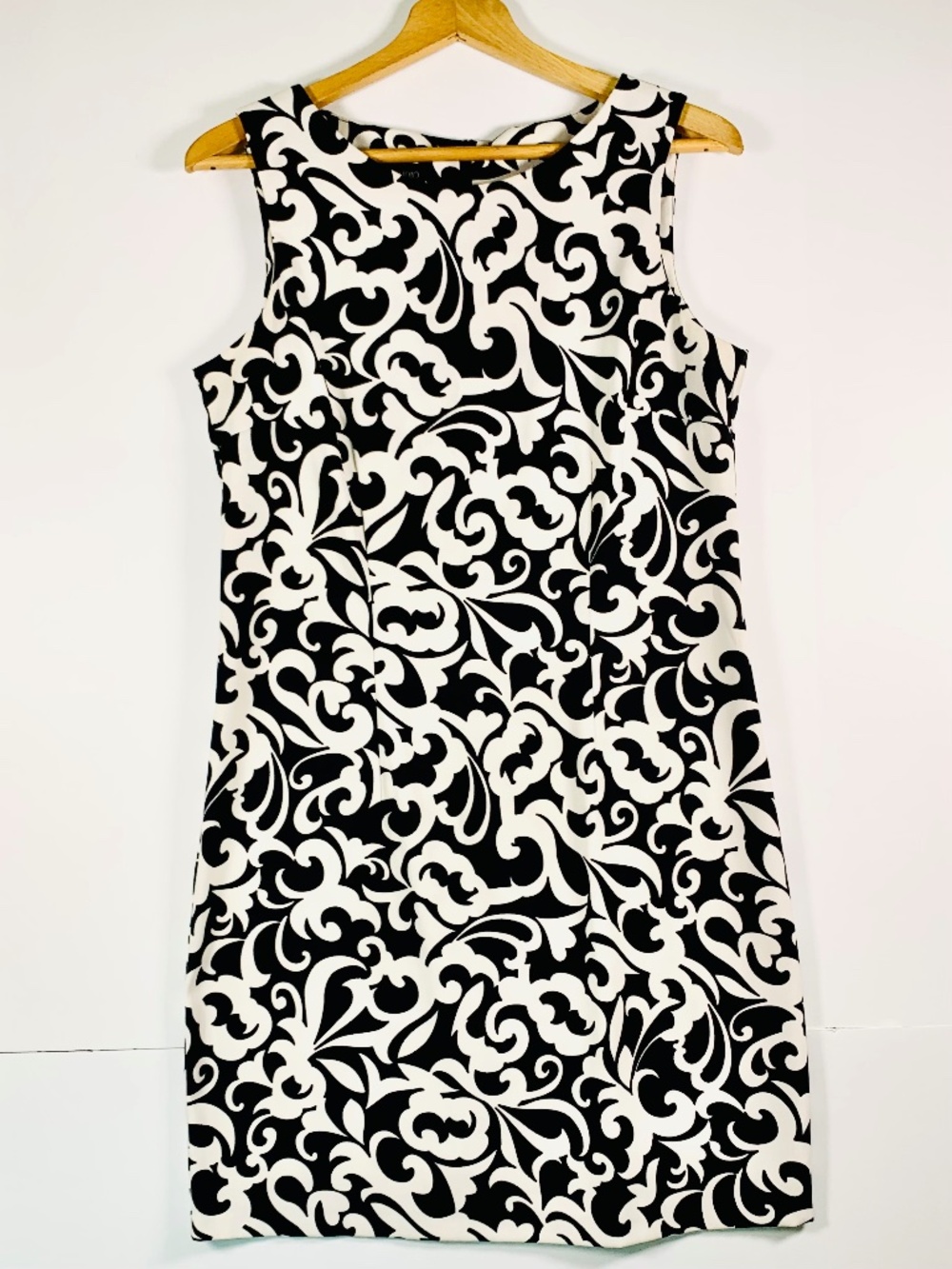 I.N. Studio midi shift dress round neck sleeveless black white scroll damask